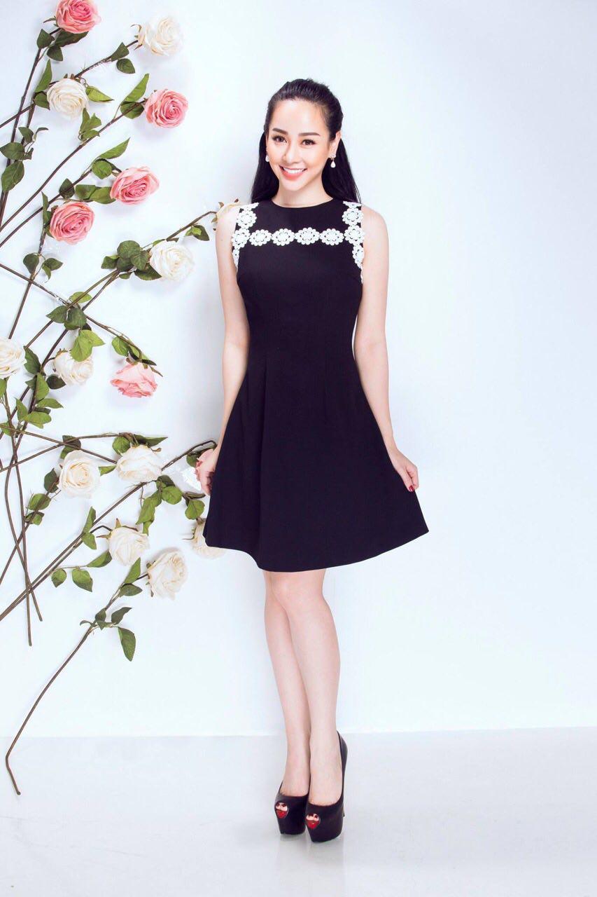 Đầm Sát Nách Chữ A Kết Hoa _ HA332