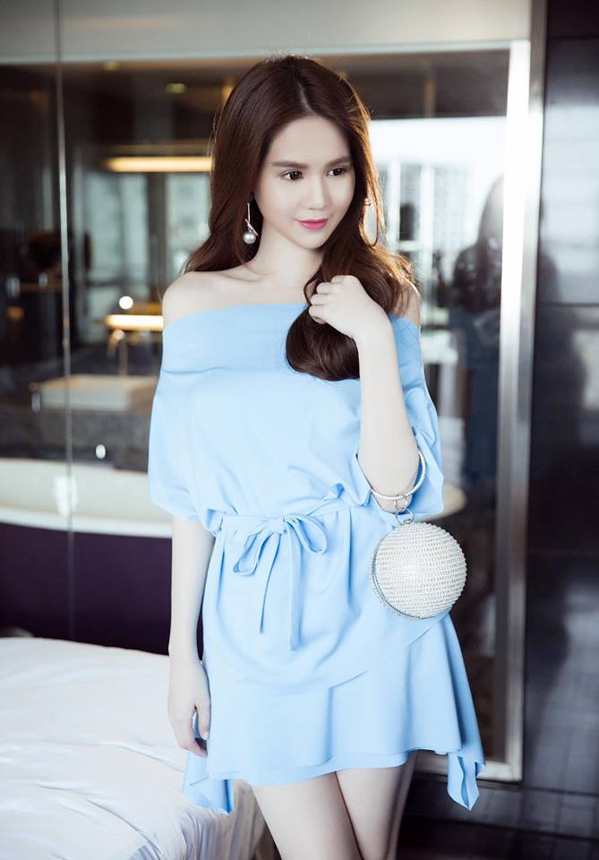 Set áo váy thiết kế vai ngang dễ thương hợp dạo phố - Xanh _ HA038