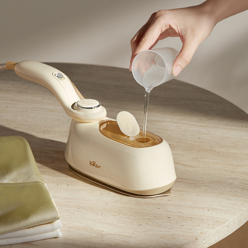 Bàn là / bàn ủi hơi nước cầm tay Bear IR-4H15H áp suất cao phun hơi mạnh mẽ