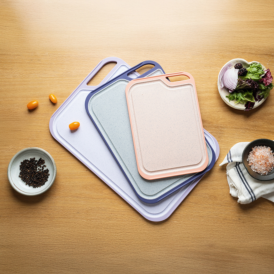 Bộ 3 thớt nhựa kháng khuẩn Haatz CIM296 kèm giá đặt