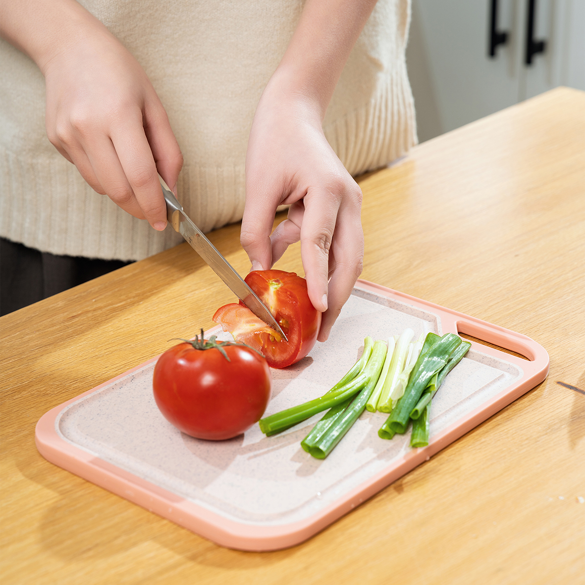 Bộ 3 thớt nhựa kháng khuẩn Haatz CIM296 kèm giá đặt