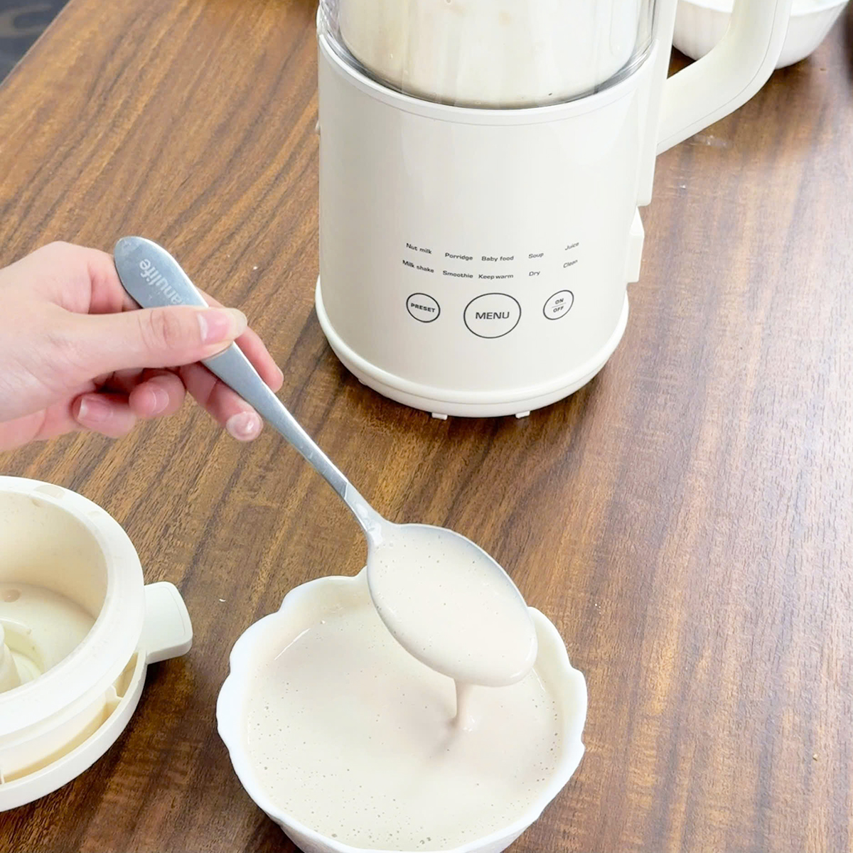 Máy lam sua hat Kaiyo