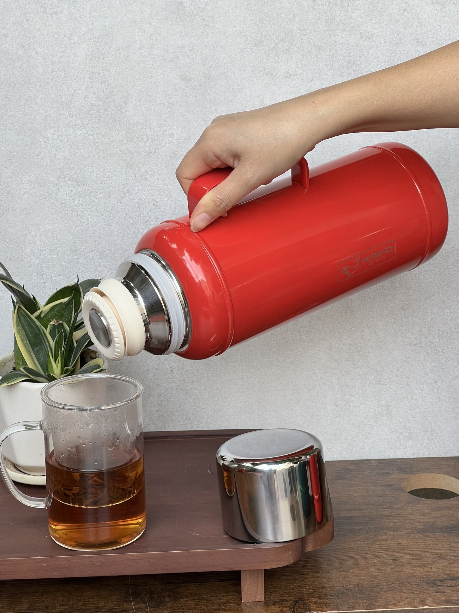 Phich giu nhiet inox Kaiyo 2.2L