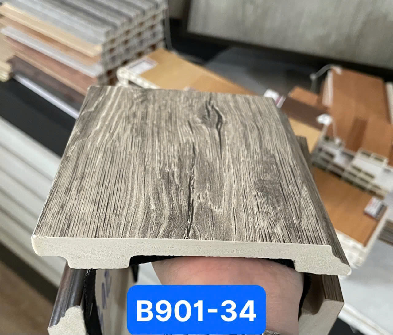 Len tường nhựa vân gỗ B901-34 cao 120 màu xám