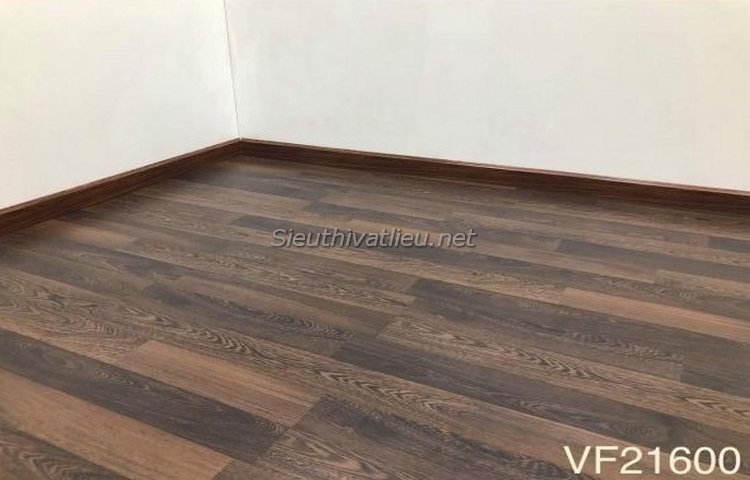 Sàn gỗ Thaixin cốt xanh 8mm VF21600