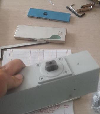 Giới thiệu bản lề thủy lực không cắt sàn mới nhất thị trường Việt Nam