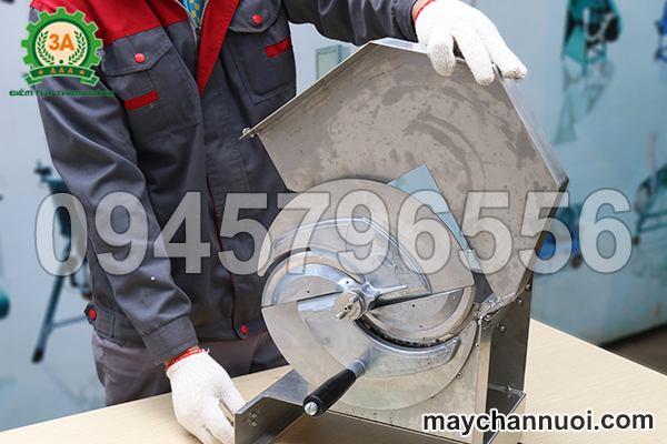 dụng cụ thái lát dưa chuột