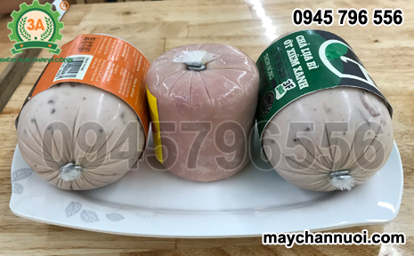 máy buộc chỉ xúc xích 8