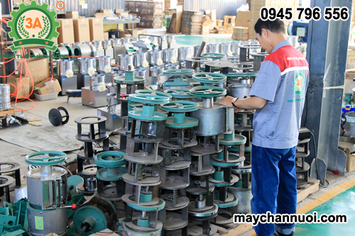 Máy cắt sợi cà rốt, củ cải