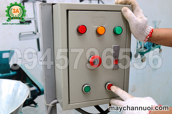 Máy ép cám viên chăn nuôi