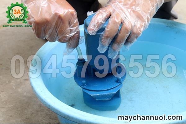 máy xay bột khô siêu mịn