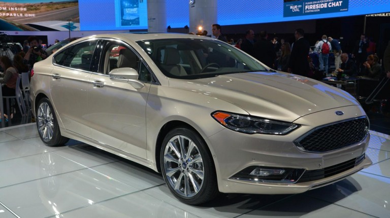 Ford Fusion 2017 chính thức ra mắt, giá từ 22.995 USD Ford Fusion 2017 chính thức ra mắt, giá từ 22.995 USD