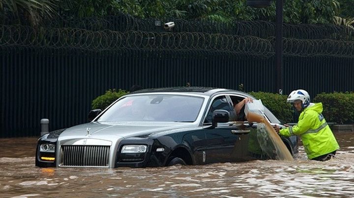 Thủy Kích Là Gì? Những điều cần tránh khi bị Thủy Kích Thủy Kích Là Gì? Những điều cần tránh khi bị Thủy Kích