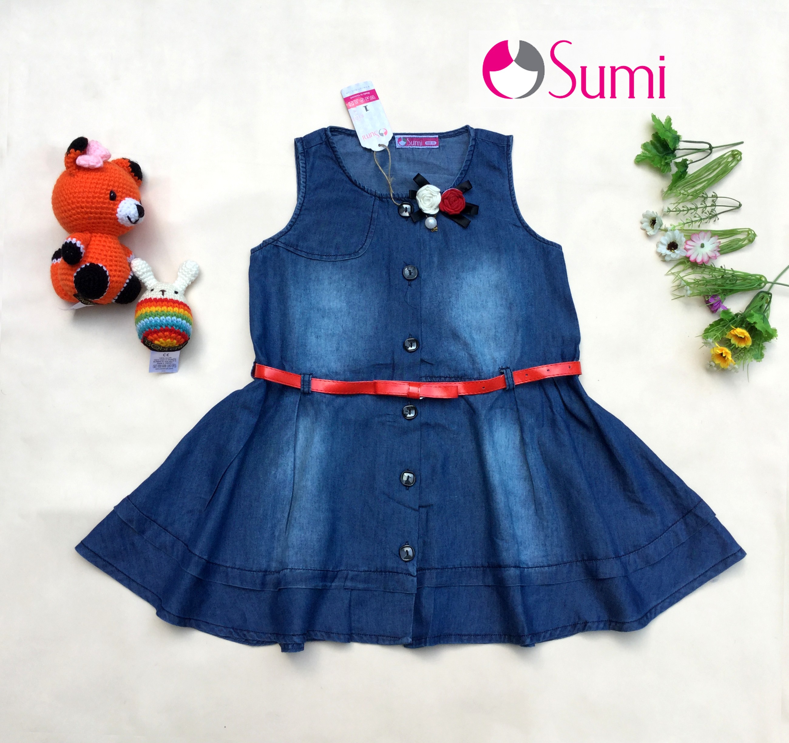ĐẦM JEANS XÒE CÀI NƠ HOA DUYÊN DÁNG