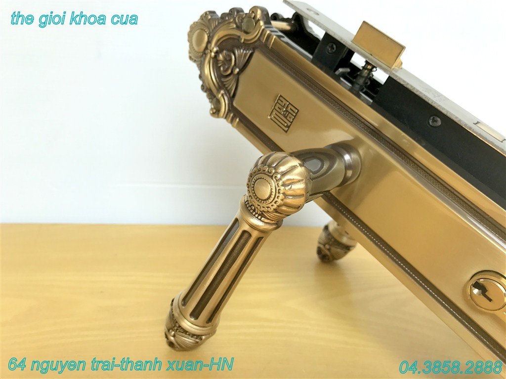ảnh mẫu khóa cửa gỗ bằng đồng HCR - 8526 - đại