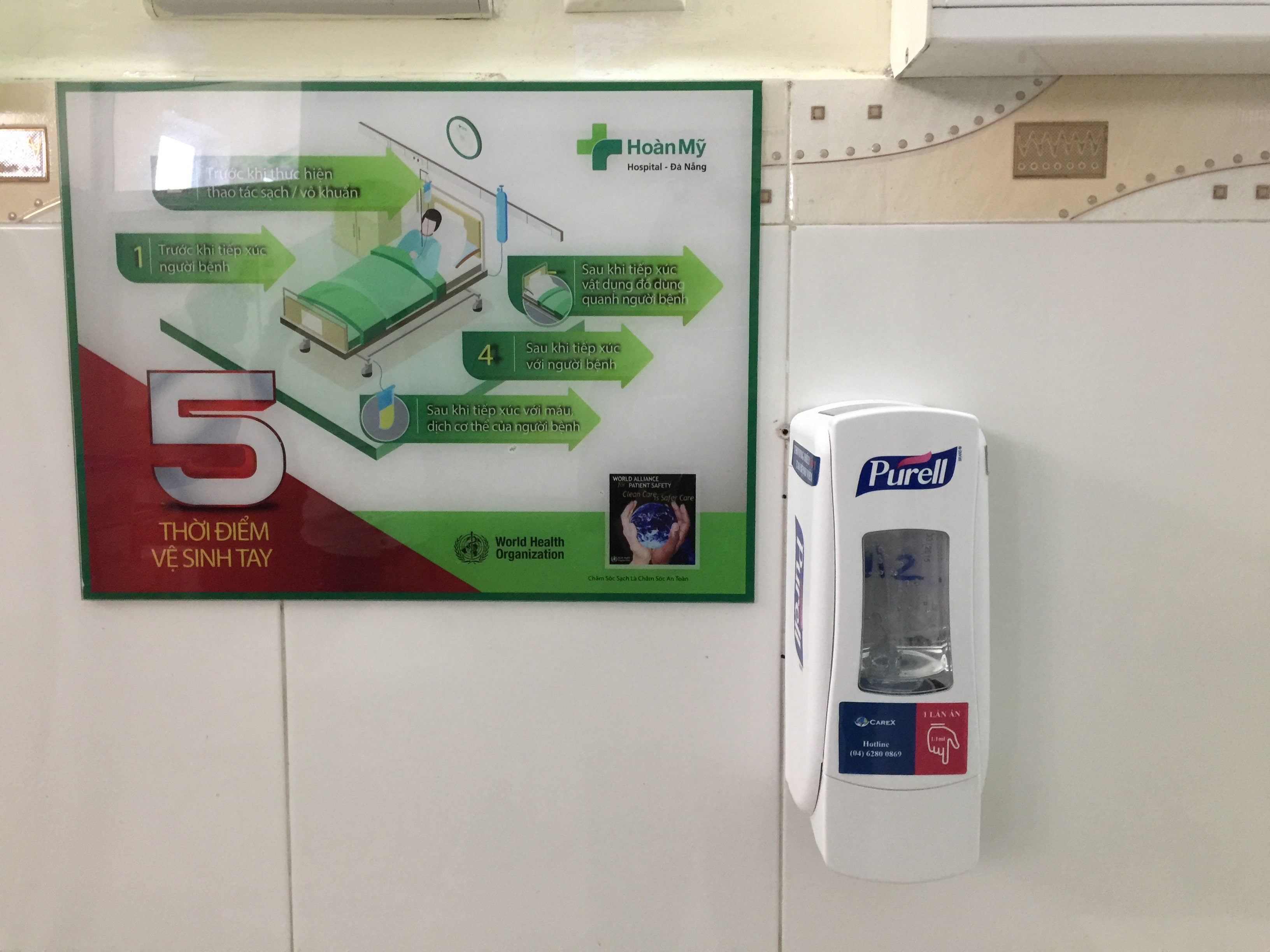 Bệnh viện hướng dẫn các thời điểm vệ sinh tay ở mỗi vị trí lắp đặt