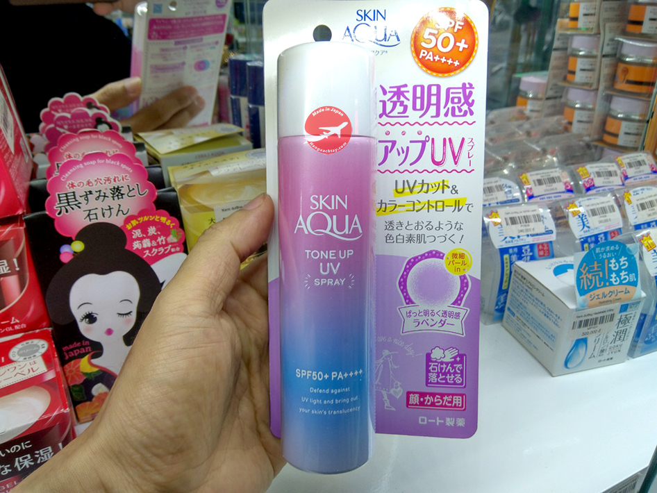 Xịt chống nắng Skin Aqua SPF 50+ PA++++