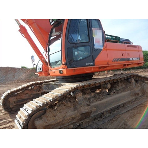 MÁY XÚC ĐÀO BÁNH XÍCH DOOSAN DX520