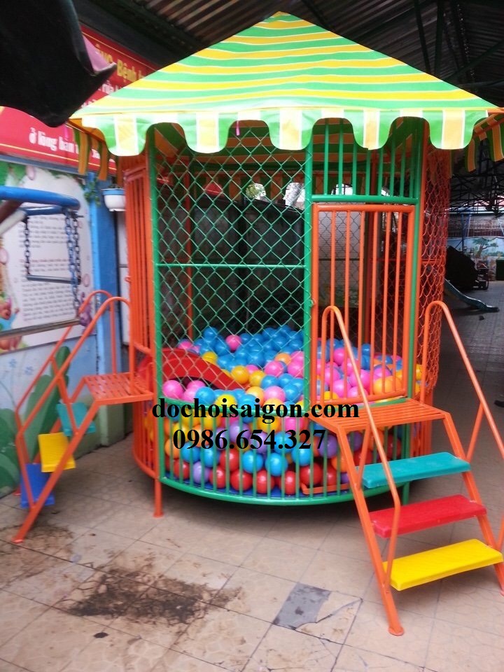 Nhà banh MS13