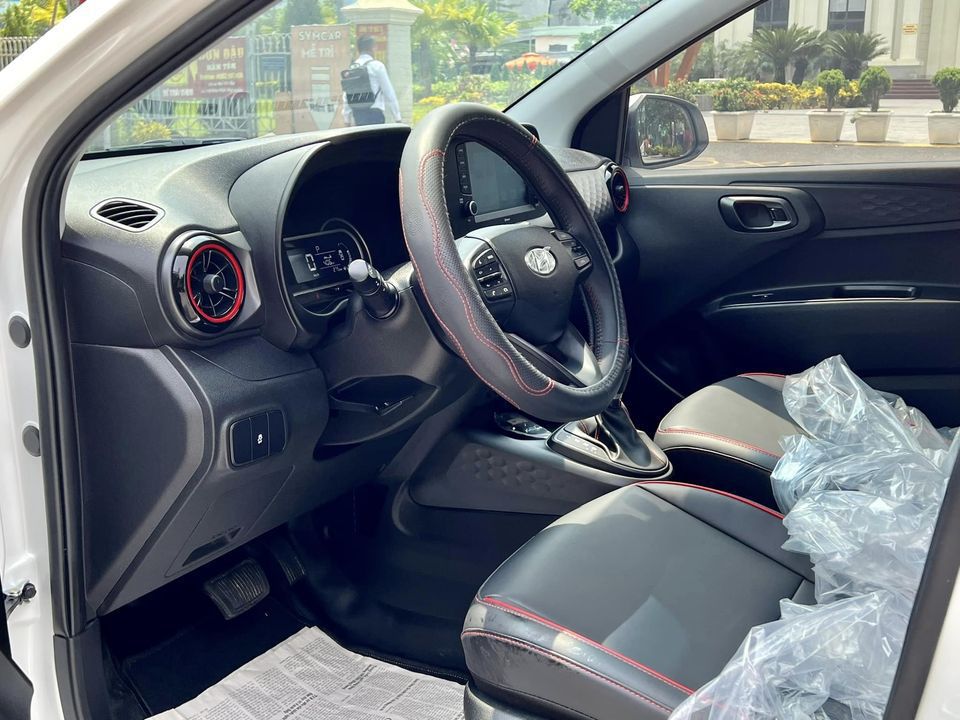 ghế ngồi được bọc da