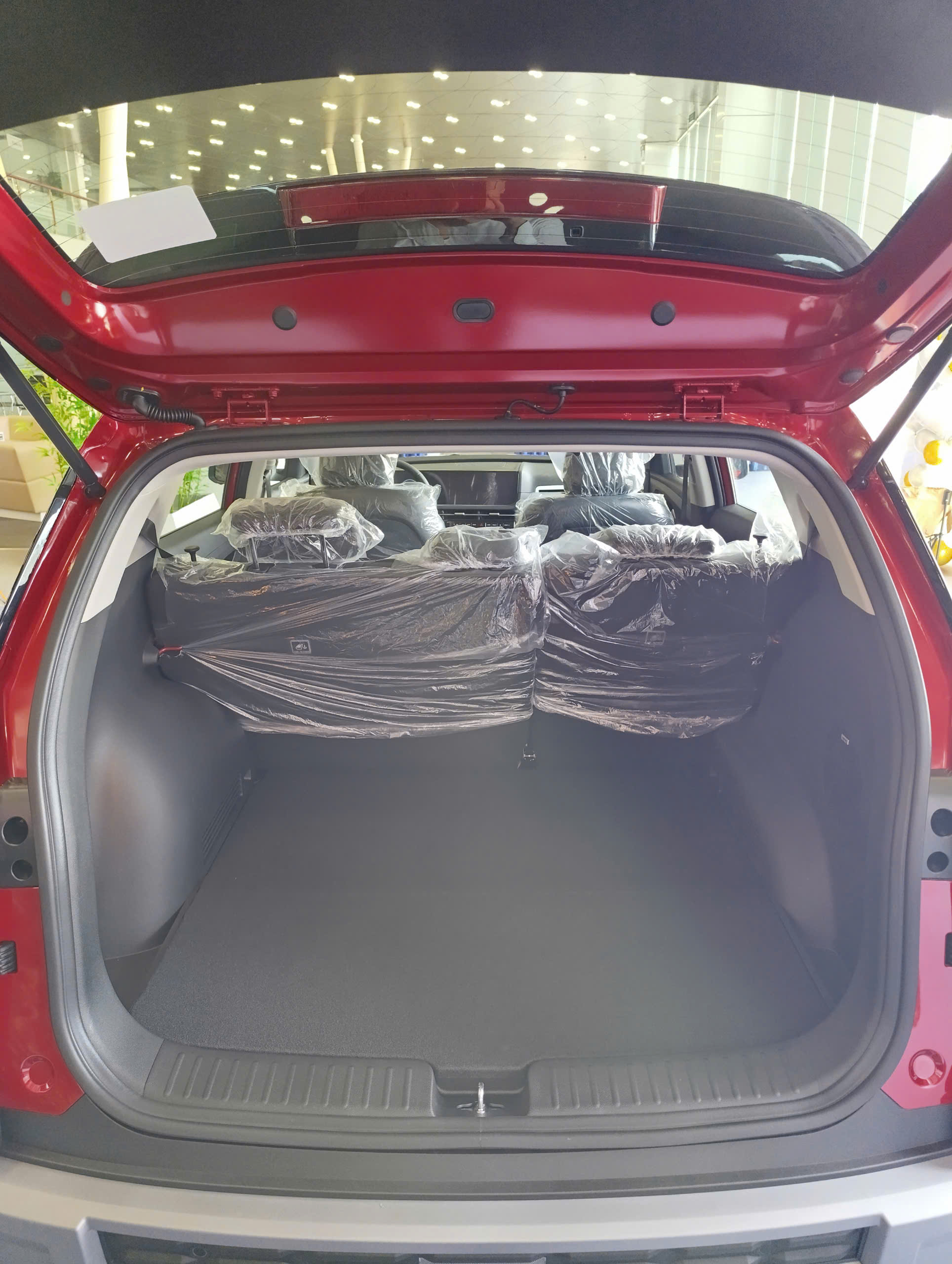 New Creta 2025 đặc biệt cốp sau