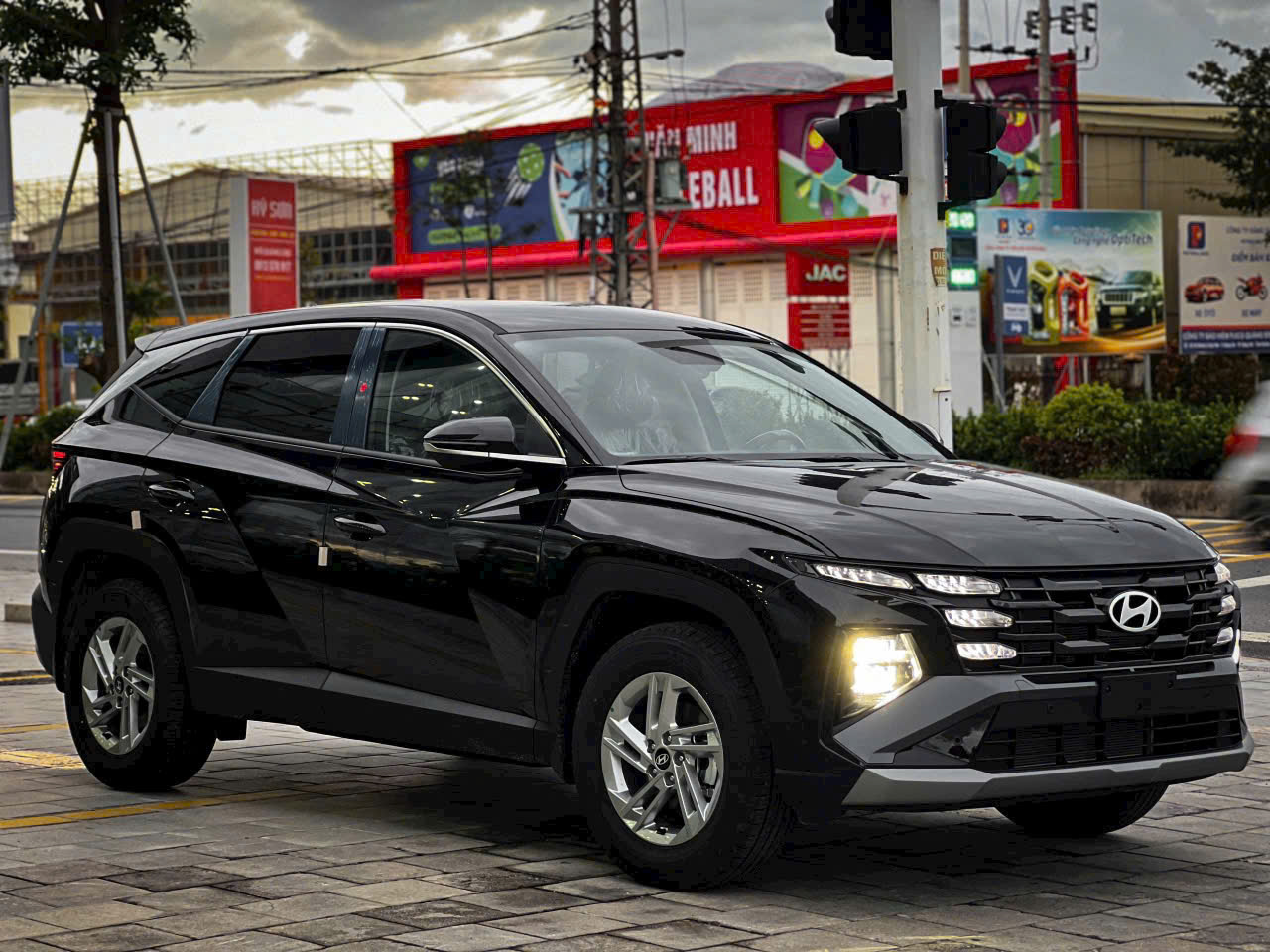 Tucson 2025 bản tiêu chuẩn tổng quan