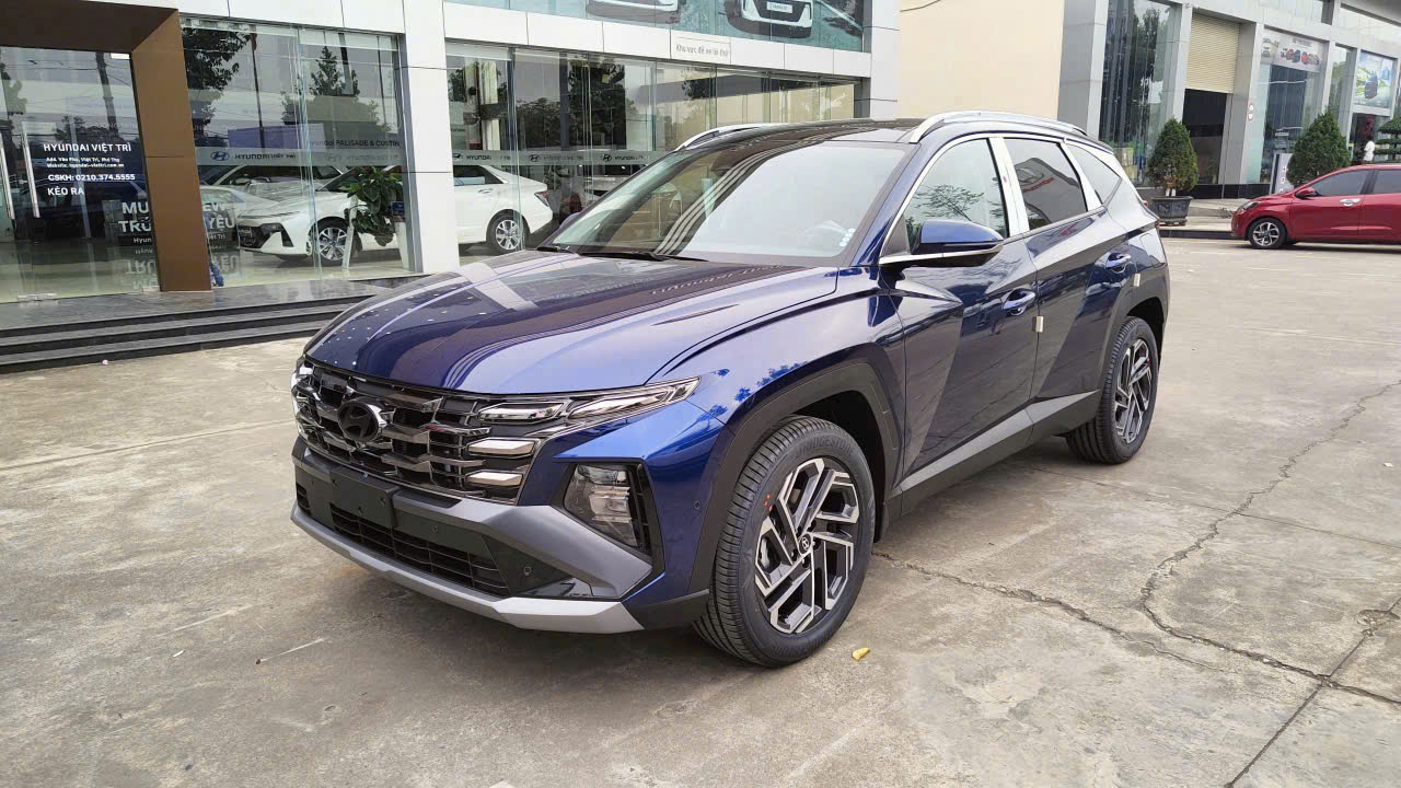 Tucson turbo 2025 màu xanh dương