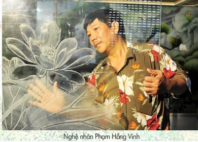 Nghệ thuật tranh kính độc đáo