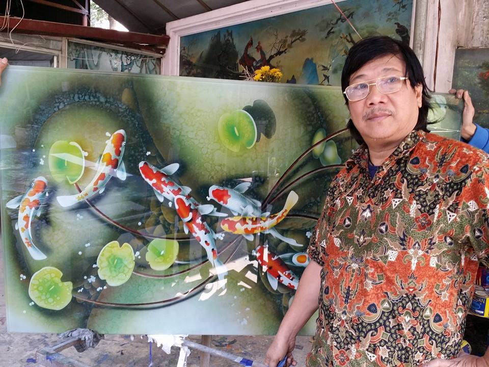 Glass painting in Vietnam