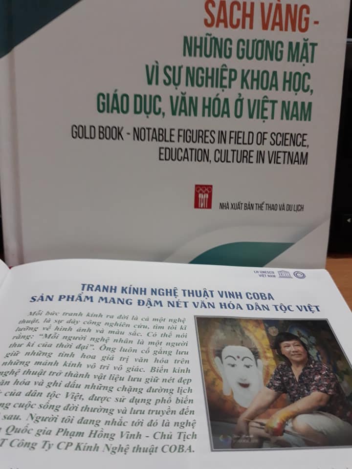 Tranh Kính Vinh COba- sách vàng  Liên Hiệp Hội UNESCO Việt Nam.