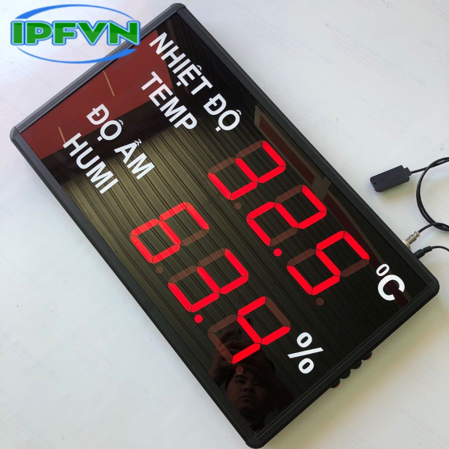 Vì sao cần sử dụng bảng hiển thị nhiệt độ và độ ẩm