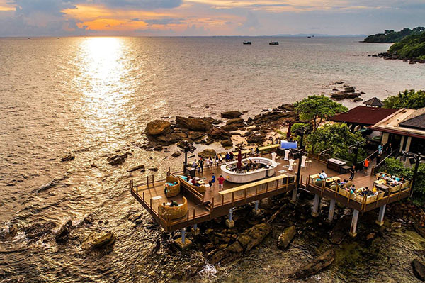 Rock bar island club - Nam Nghi - Phú Quốc