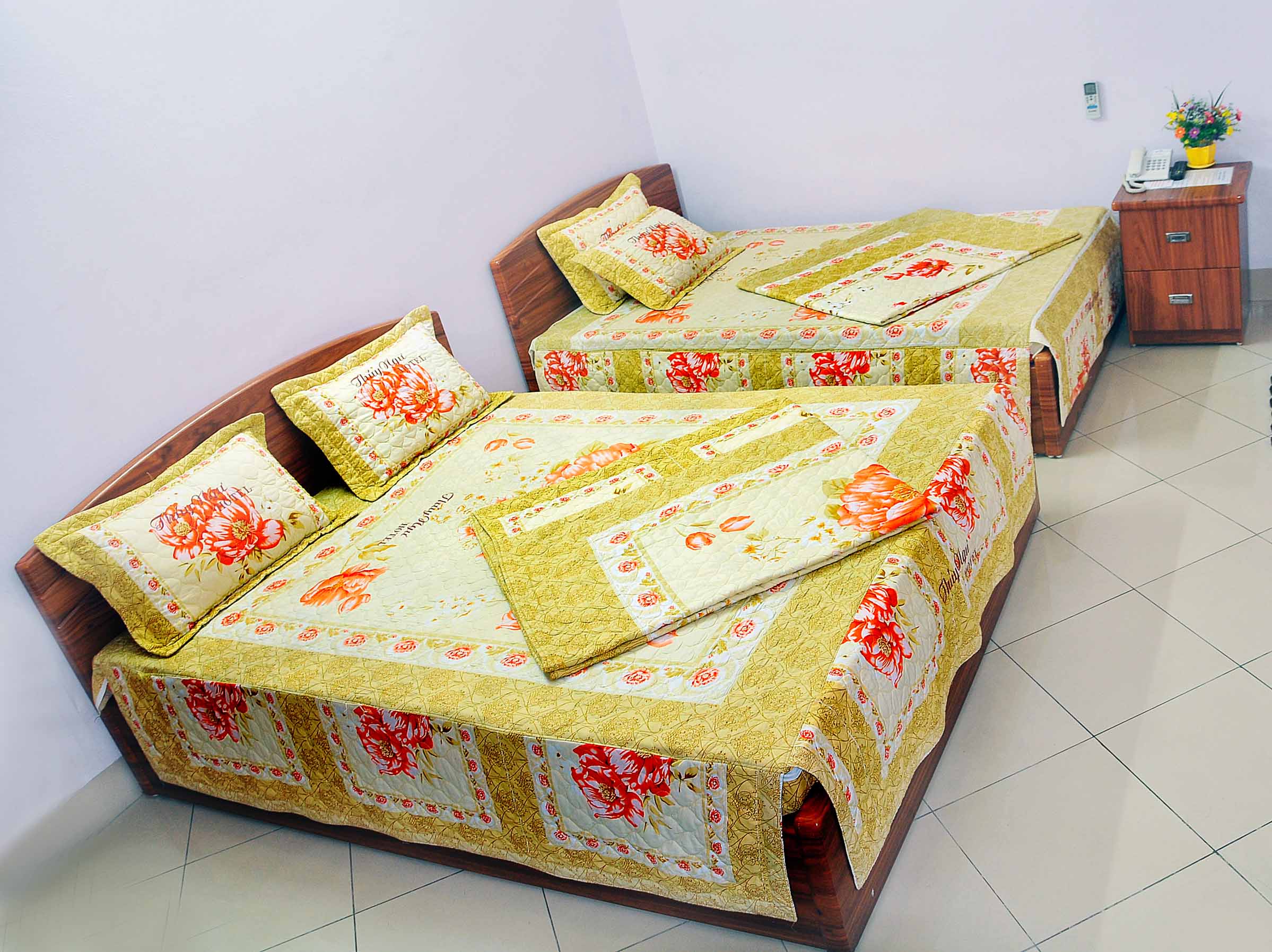 Phòng đôi khách sạn Thủy Ngư - Khách sạn giá rẻ ở cầu giấy