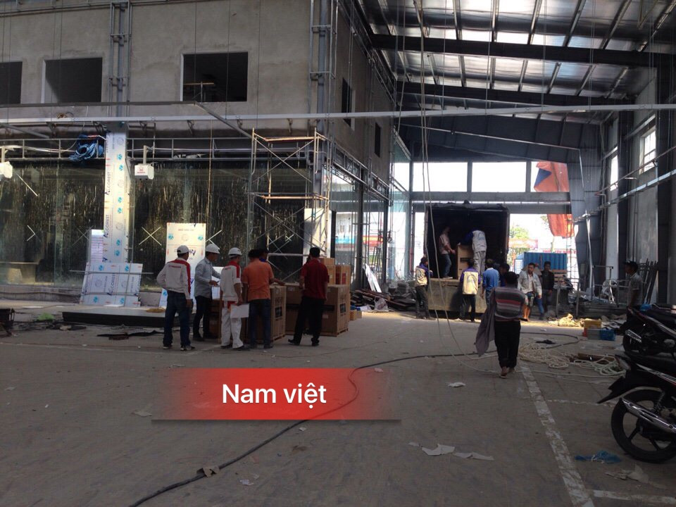 Thi công lắp đặt Showroom ô tô, xe máy Hon đa Khường ngân.