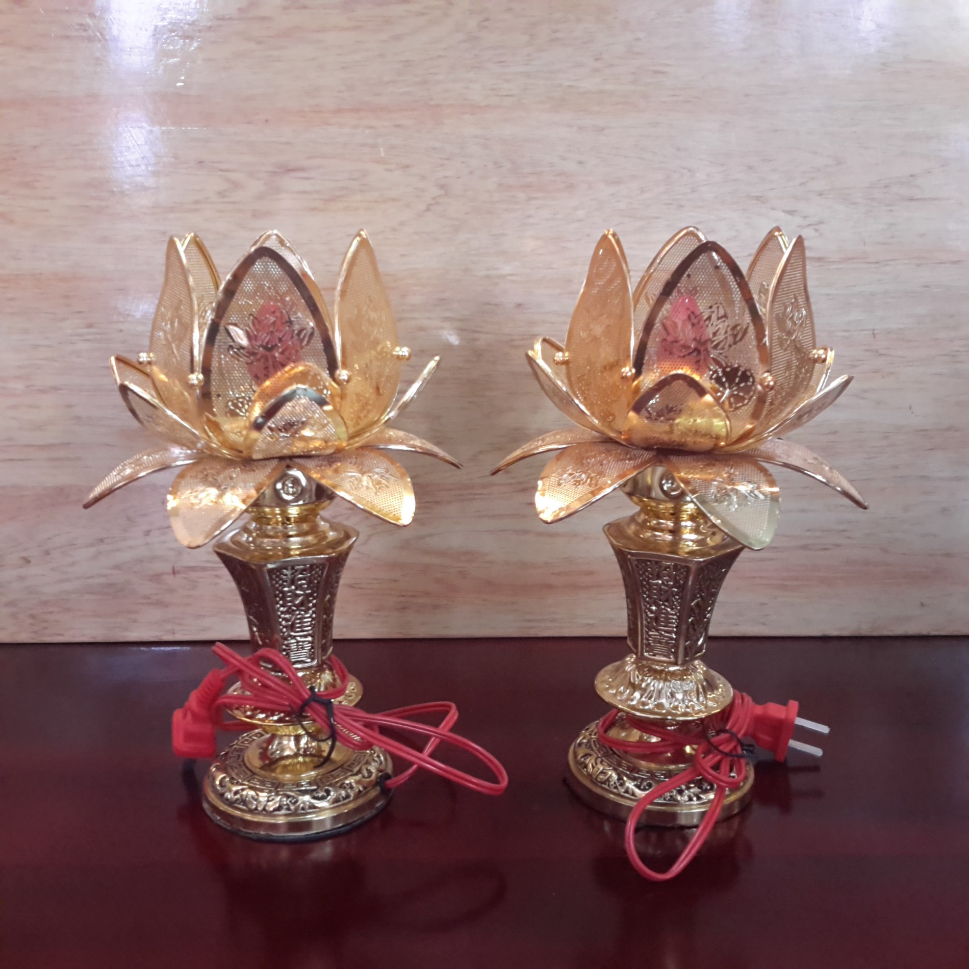 Đèn hoa sen đồng nhỏ - DT101