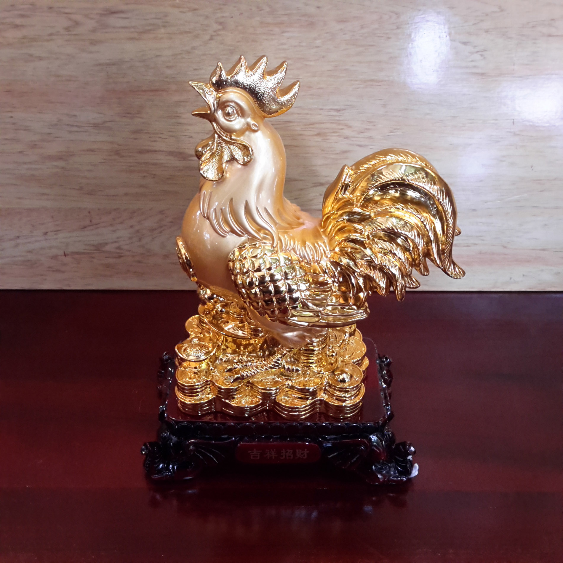 Gà Trống trên đống tiền - 12GT007