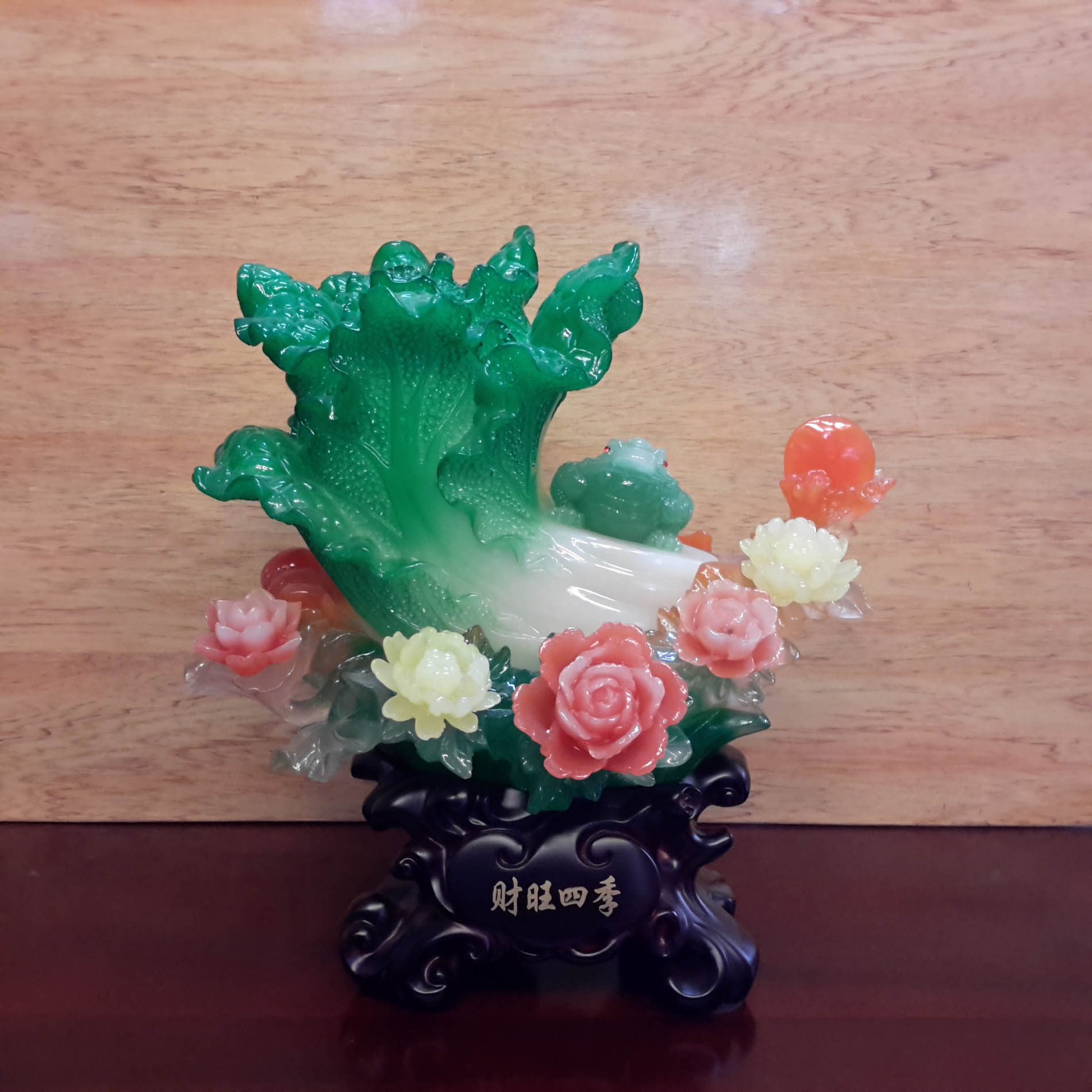 Thiềm thừ ngồi trên bắp cải nhỏ - BC001