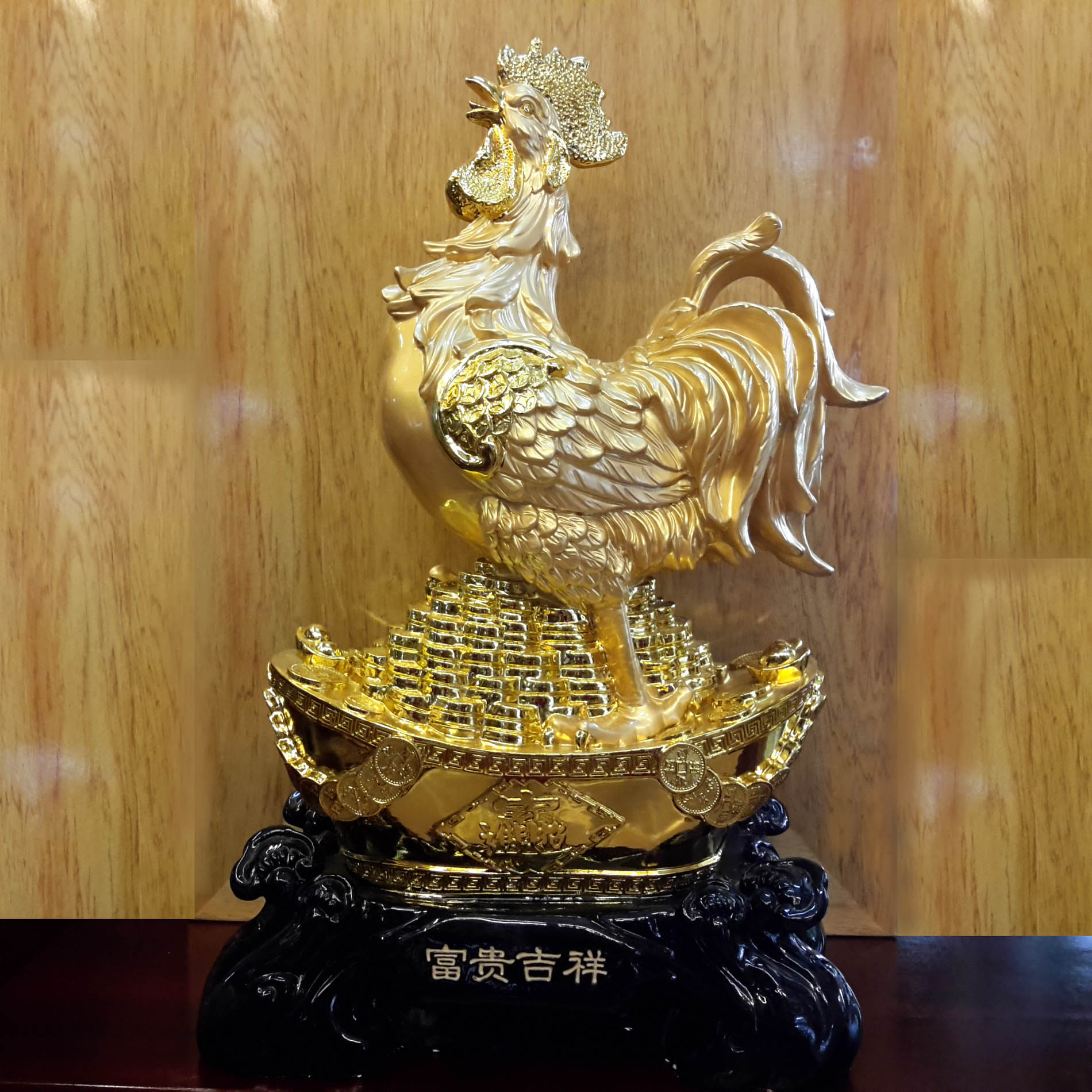Gà Trống trên thoi vàng - 12GT001