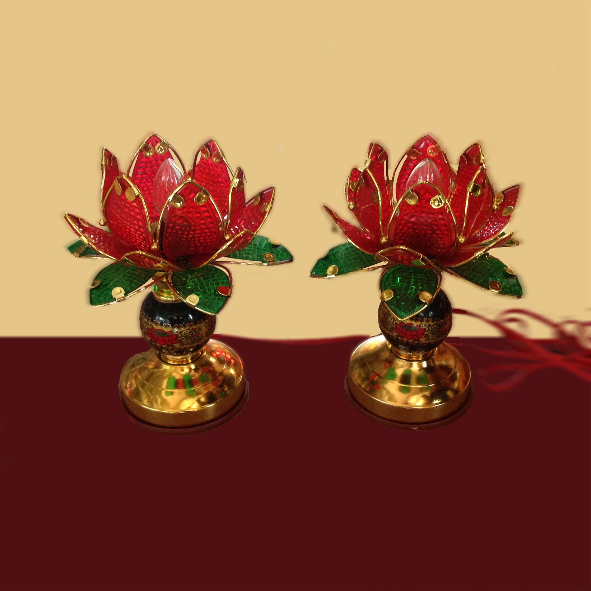 Đèn hoa sen đỏ thân tròn, thấp - HS001