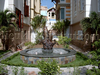 dai nuoc dep trong san vuon