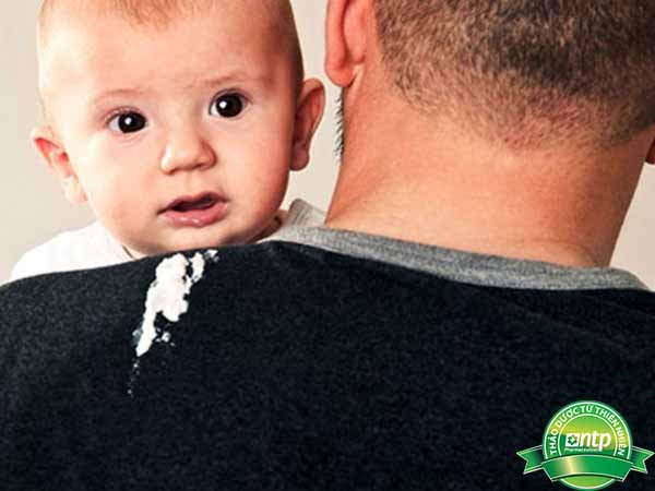 cach-giam-non-tro-o-tre-so-sinh