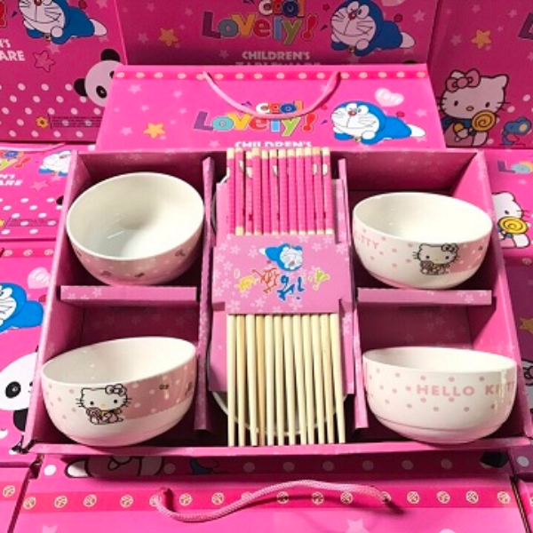 BỘ CHÉN ĐŨA 6 CÁI - KITTY - DOREMON-BẰNG SỨ RẤT ĐẸP