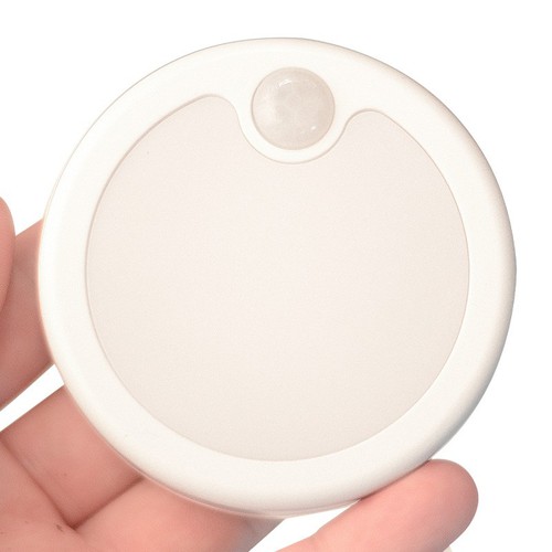 Đèn led hình tròn dán tường sài pin
