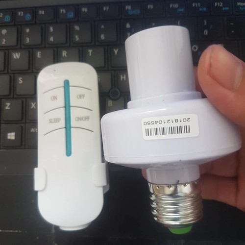 Đuôi đèn điều khiển từ xa