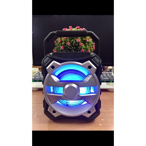 LOA KARAOKE BLUETOOTH XÁCH TAY KTS - 996 TẶNG KÈM MIC