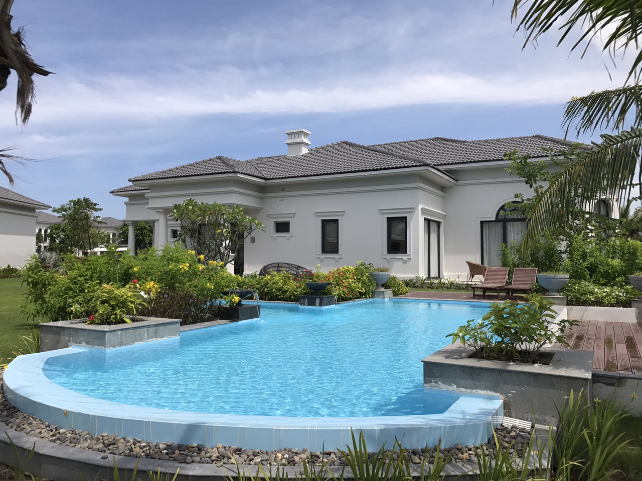 bể bơi hvc thi công