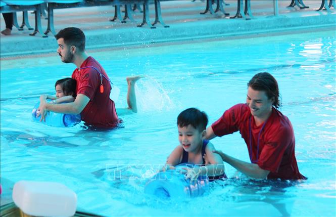 Huan luyen vien be boi