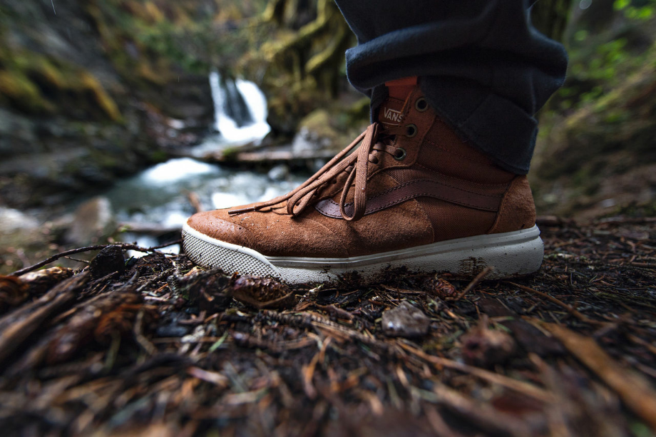 Vans UltraRange Giới Thiệu Mô Hình Cổ Cao Trong Mùa Mới