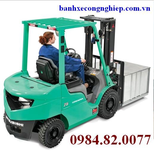 Xe nâng dầu ngồi lái Mitsubishi Nhật: bền, đẹp, rẻ