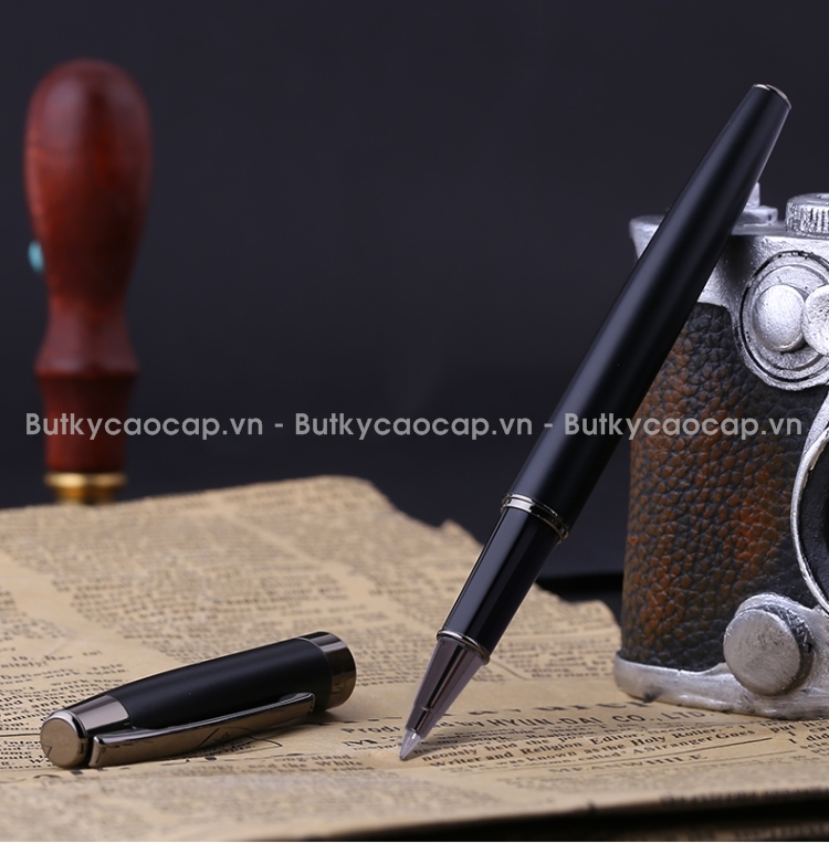 Bút dạ bi cao cấp Picasso 920 màu đen bóng